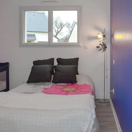 3 Bedroom Beautiful In Matignon