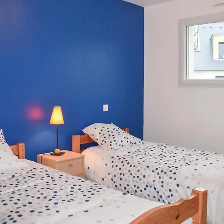 3 Bedroom Beautiful In * Matignon